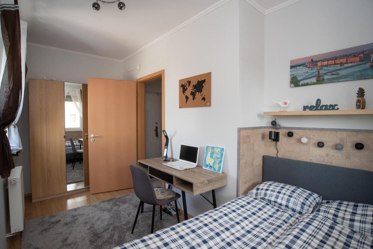 Sunny Home Near Bud With 2Br, Ac And Free Parking Vecsés Zewnętrze zdjęcie