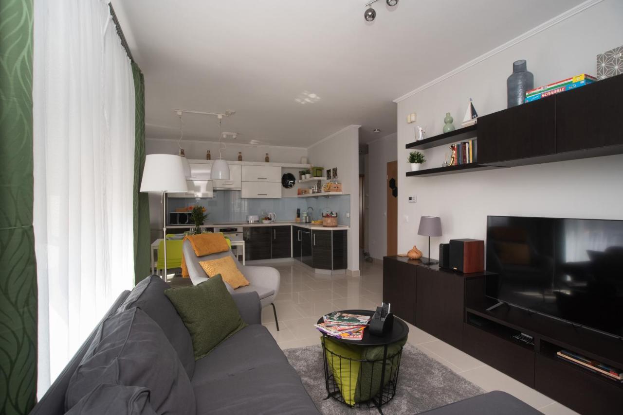 Sunny Home Near Bud With 2Br, Ac And Free Parking Vecsés Zewnętrze zdjęcie