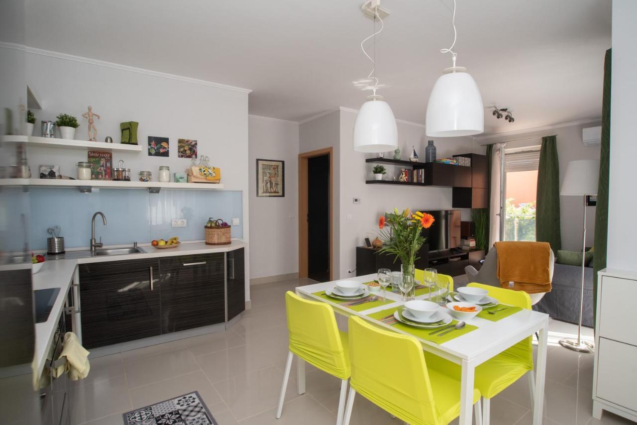 Sunny Home Near Bud With 2Br, Ac And Free Parking Vecsés Zewnętrze zdjęcie