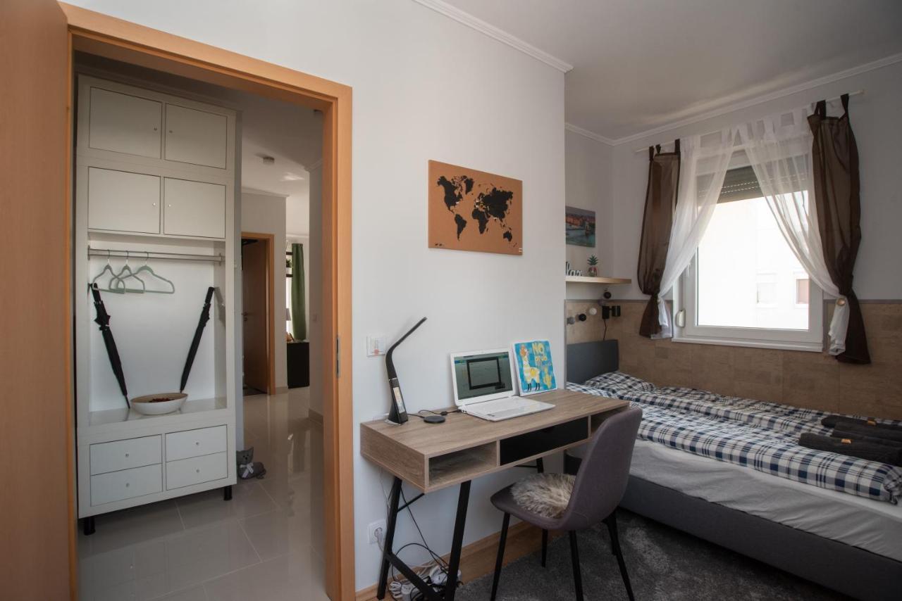 Sunny Home Near Bud With 2Br, Ac And Free Parking Vecsés Zewnętrze zdjęcie