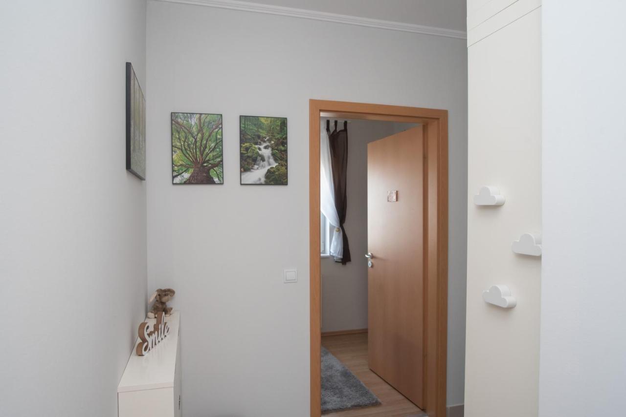 Sunny Home Near Bud With 2Br, Ac And Free Parking Vecsés Zewnętrze zdjęcie